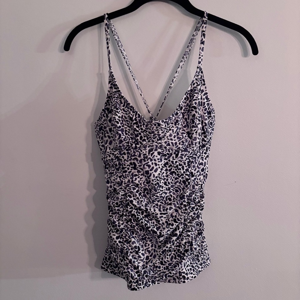 Athleta Size 34 B/C Animal Print Tankini Top